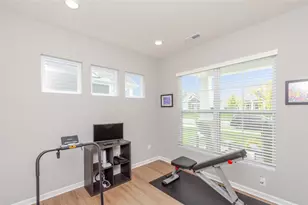 1621 Glade Valley Dr, Washington Twp, OH 45458 - Photo 6