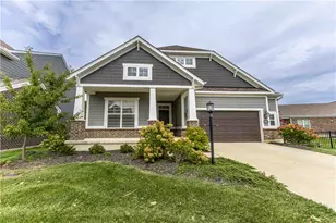 498 Carleton Dr, Sugarcreek Twp, OH 45440 - Photo 2