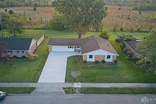 143 S Dorset Rd, Troy, OH 45373 - Photo 16
