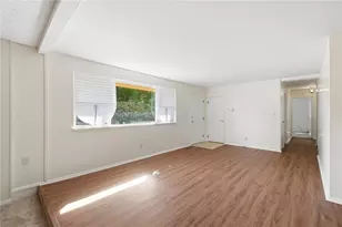 634 Omar Cir, Yellow Springs Vlg, OH 45387 - Photo 10