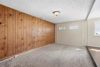 634 Omar Circle, Yellow Springs Vlg, OH 45387 - Photo 16