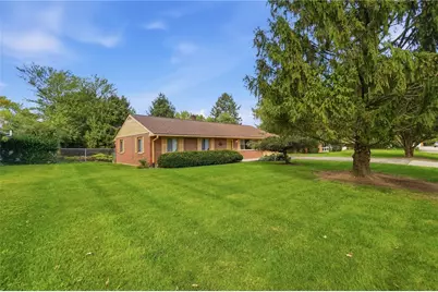 634 Omar Circle, Yellow Springs Vlg, OH 45387 - Photo 2