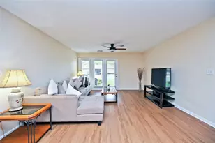 1820 Piper Ln, Centerville, OH 45440 - Photo 8