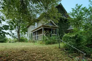908-910 Harvard Blvd, Dayton, OH 45406 - Photo 2