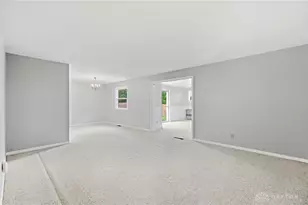 1217 Cloverfield Ave, Kettering, OH 45429 - Photo 18