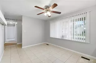 1217 Cloverfield Ave, Kettering, OH 45429 - Photo 16