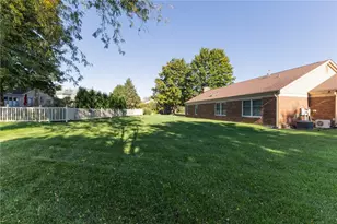 650 Oakwood Ct, Troy, OH 45373 - Photo 4