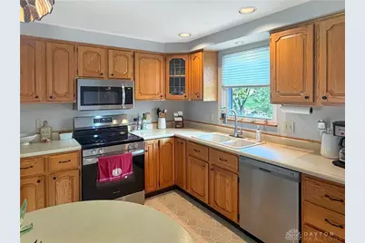 1022 Sundance Drive, Miami Township, OH 45342 - Photo 4
