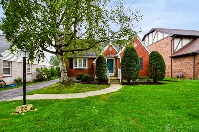 212 Dell Park Avenue, Oakwood, OH 45419 - Photo 2