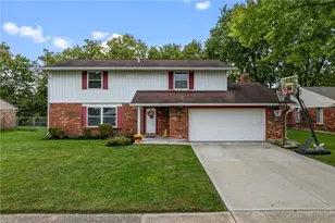 7341 Rustic Woods Dr, Dayton, OH 45424 - Photo 2