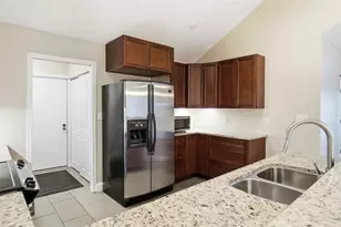 1500 Turnberry Village Dr, Centerville, OH 45458 - Photo 16