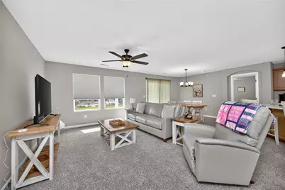 405 Bethpage Way, Turtlecreek Twp, OH 45036 - Photo 16