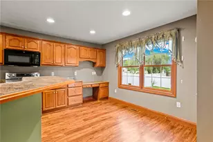 1111 Arbor Ln, Troy, OH 45373 - Photo 14