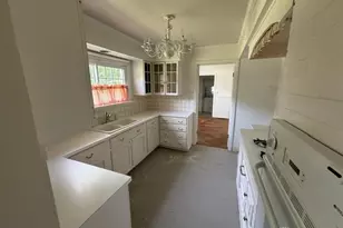 381 Enfield Rd, Dayton, OH 45459 - Photo 8