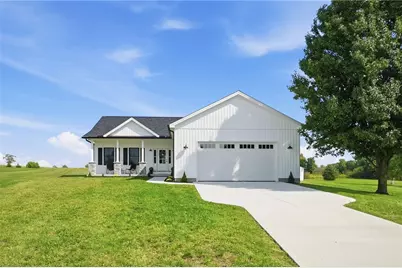 199 Knolls Drive, Wilmington, OH 45177 - Photo 2