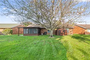 421 Spotted Doe Ct, Piqua, OH 45356 - Photo 2