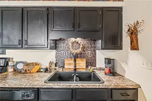 421 Spotted Doe Ct, Piqua, OH 45356 - Photo 8