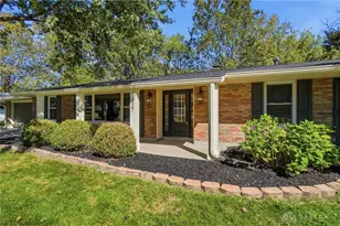 2427 Portage Path, Bellbrook, OH 45305 - Photo 4