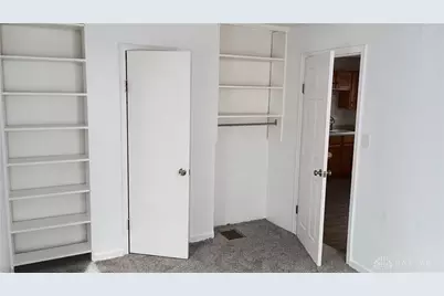 1044 Highridge Avenue, Dayton, OH 45420 - Photo 10