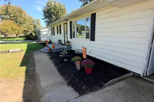 5449 Naomi Dr, Greenville Twp, OH 45331 - Photo 4