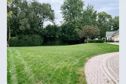5725 Stone Lake Drive, Centerville, OH 45459 - Photo 2