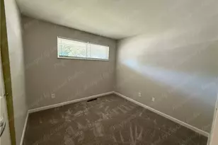 5678 Tomberg St, Dayton, OH 45424 - Photo 18