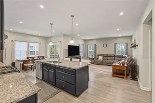 921 Cedar Grv Dr, Tipp City, OH 45371 - Photo 6