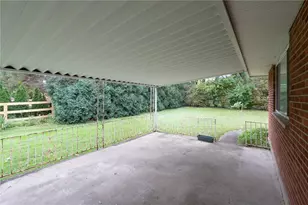 1204 Chateau Dr, Kettering, OH 45429 - Photo 30