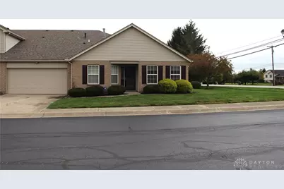 4000 Twin Lakes Circle, Englewood, OH 45315 - Photo 6