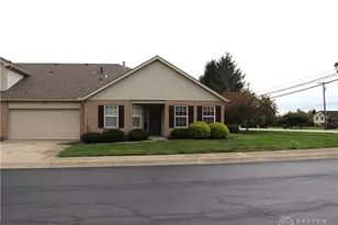4000 Twin Lakes Cir, Englewood, OH 45315 - Photo 6