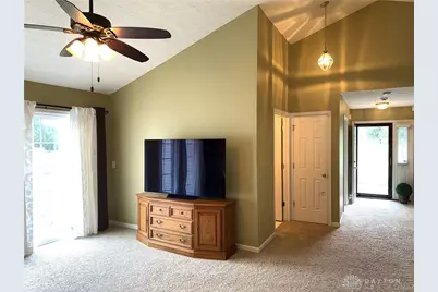 4000 Twin Lakes Circle, Englewood, OH 45315 - Photo 14