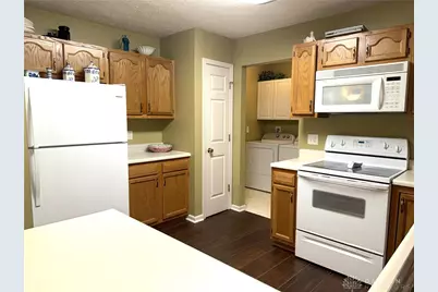 4000 Twin Lakes Circle, Englewood, OH 45315 - Photo 24