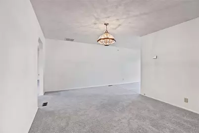 109 Delcourt Drive, Springfield, OH 45506 - Photo 6