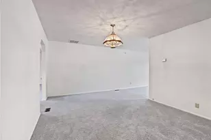 109 Delcourt Dr, Springfield, OH 45506 - Photo 6