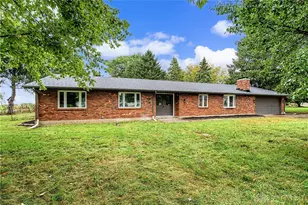 5705 Allen Park Dr, Tipp City, OH 45371 - Photo 4