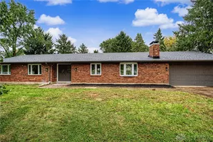 5705 Allen Park Dr, Tipp City, OH 45371 - Photo 2