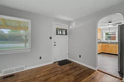 1742 S Smithville Road, Dayton, OH 45410 - Photo 4