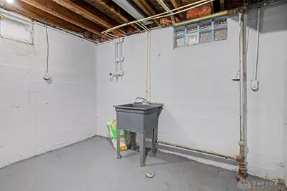 1742 S Smithville Road, Dayton, OH 45410 - Photo 30