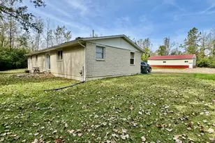 643 Liscum Dr, Dayton, OH 45417 - Photo 2