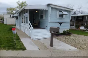 99 Palace, West Carrollton, OH 45449 - Photo 2