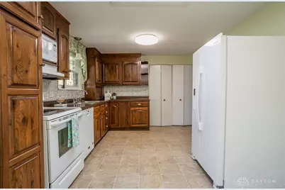 2 Apache Court, Tipp City, OH 45371 - Photo 8