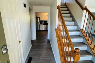 2213 Clearbrook Ct, Miamisburg, OH 45342 - Photo 2