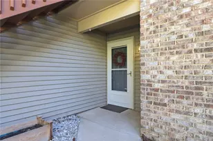 412 Waterfront Pl, Centerville, OH 45458 - Photo 6
