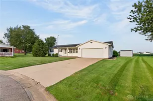 210 Elic Ct, Botkins, OH 45306 - Photo 4