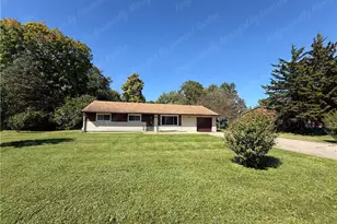 1927 N Central Dr, Beavercreek, OH 45432 - Photo 2