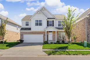 10042 Washington Gln Dr, Washington Twp, OH 45458 - Photo 2
