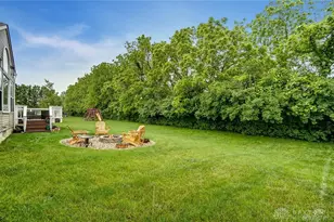 2926 April Ln, Beavercreek Twp, OH 45385 - Photo 2