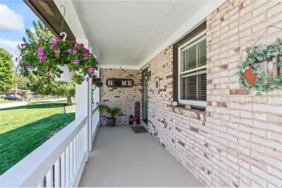 434 Woodlawn Drive, Tipp City, OH 45371 - Photo 4