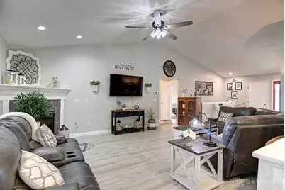 9128 Rolling Greens Trail, Miamisburg, OH 45342 - Photo 6
