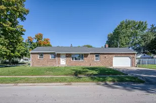 5301 Pickford Dr, Dayton, OH 45432 - Photo 1